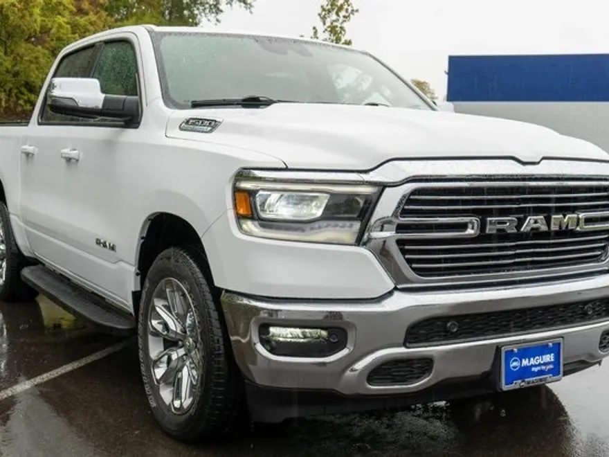 2023 Ram 1500 Laramie photo 1