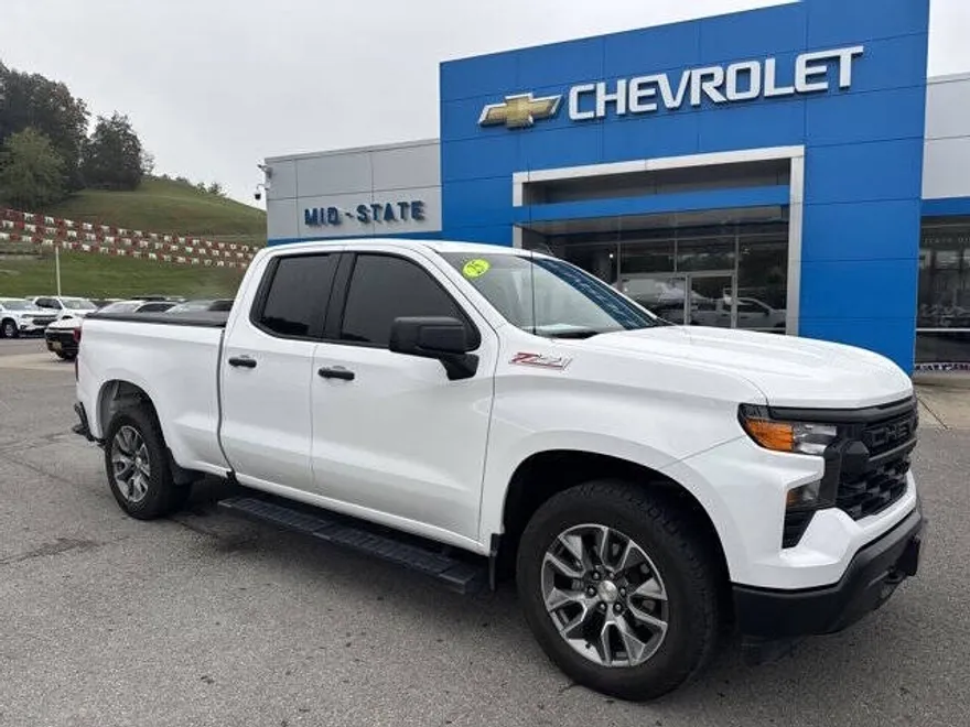 2025 Chevrolet Silverado 1500 Work Truck photo 1