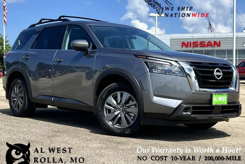 2025 Nissan Pathfinder SV photo 1