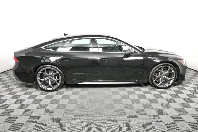 2026 Audi RS 7 Performance Base photo 1