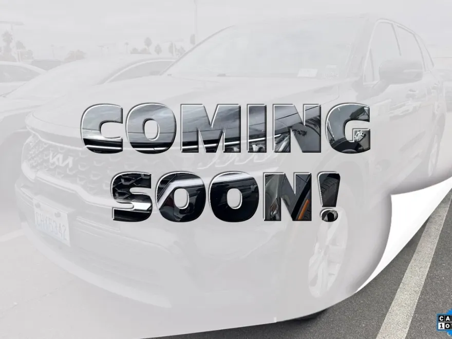 2023 Kia Sorento LX photo 1