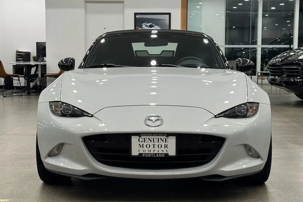 2016 Mazda MX-5 Miata Miata Sport photo 1