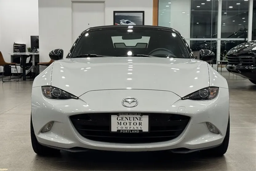 2016 Mazda MX-5 Miata Miata Sport photo 1