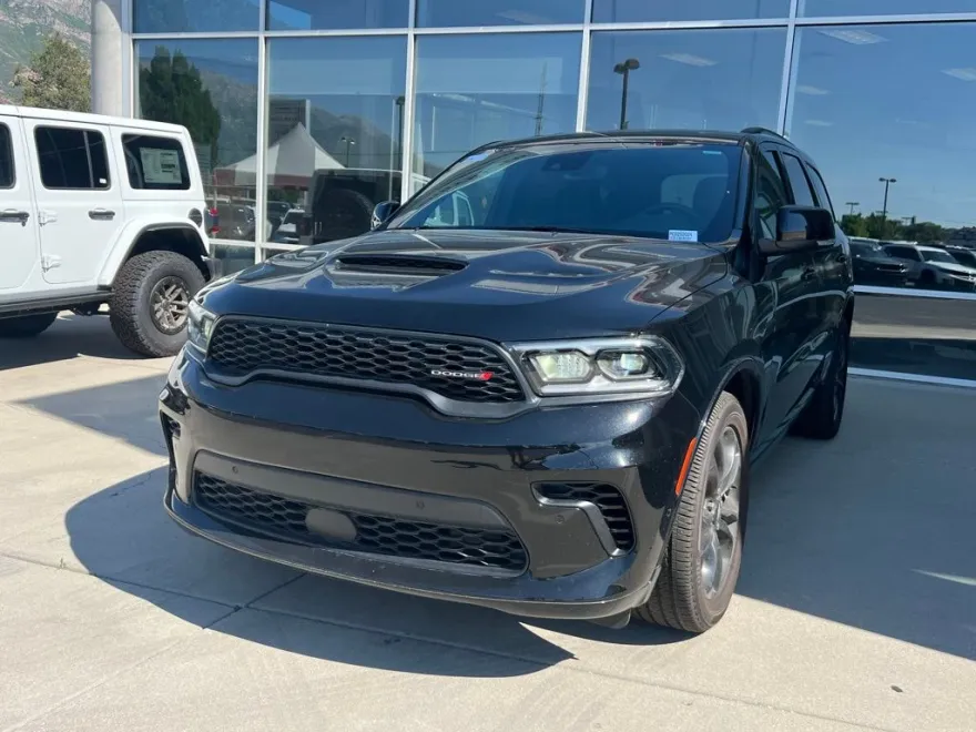 2025 Dodge Durango R/T Plus photo 1