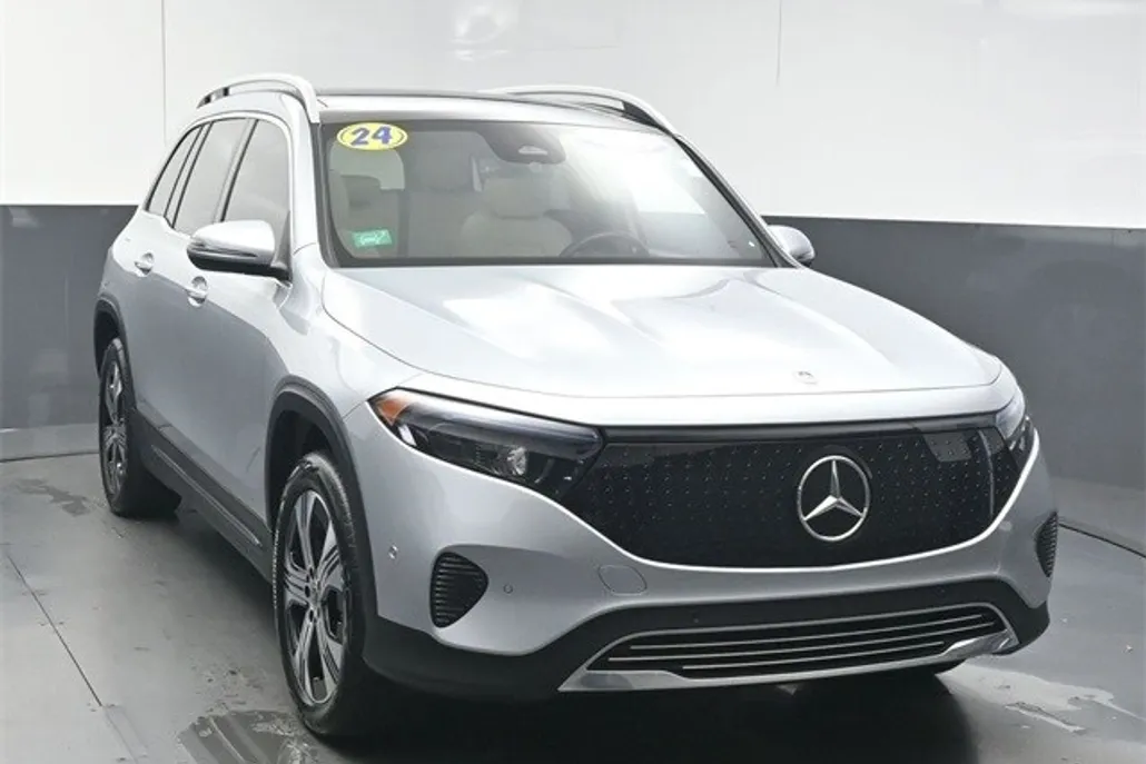 2024 Mercedes Benz EQB 250+ photo 1