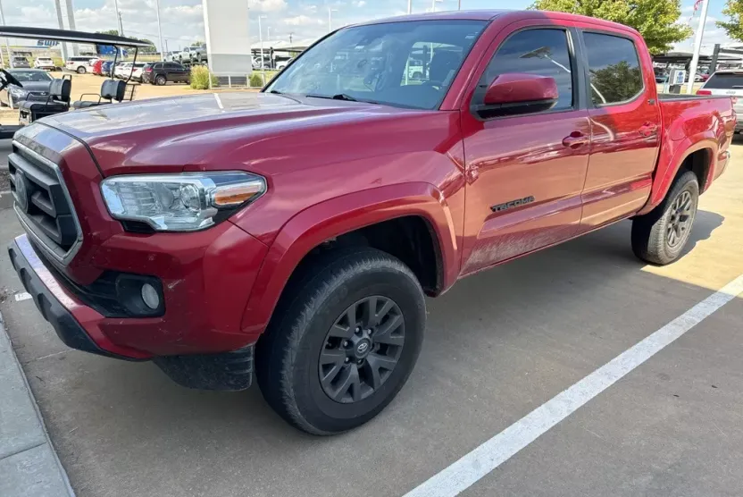 2021 Toyota Tacoma SR5 photo 1
