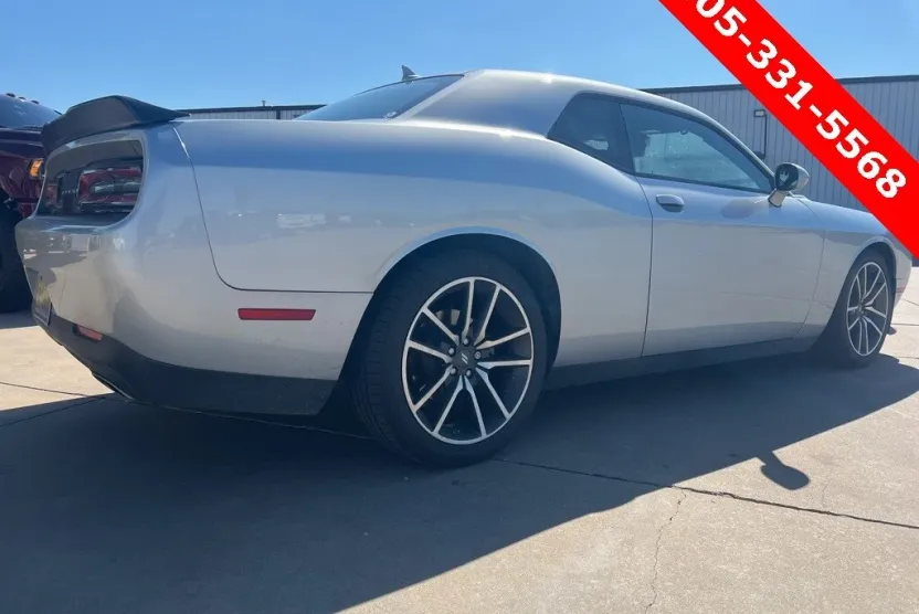 2023 Dodge Challenger GT photo 1