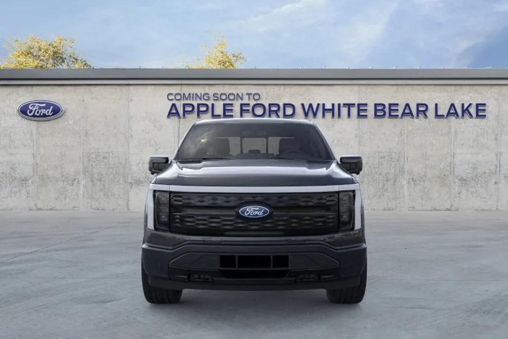 2025 Ford F-150 Lightning Platinum photo 1