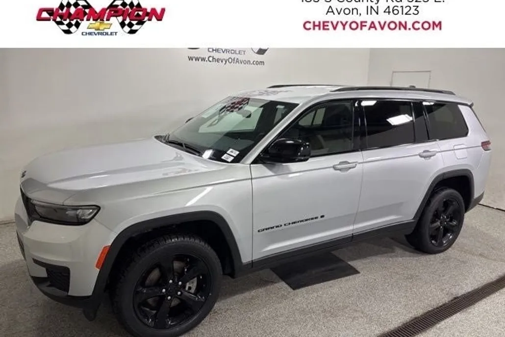 2023 Jeep Grand Cherokee Altitude photo 1