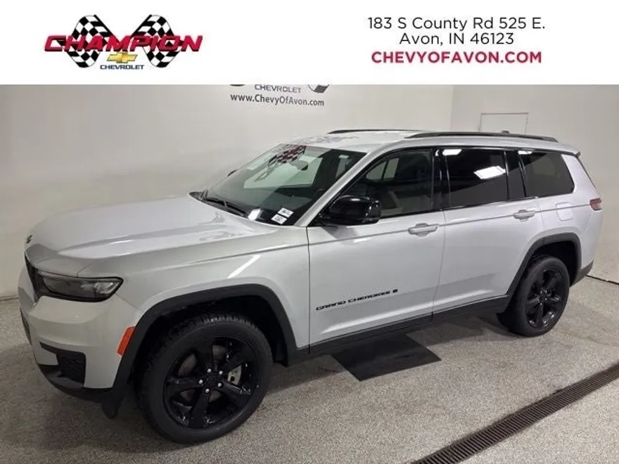 2023 Jeep Grand Cherokee Altitude photo 1