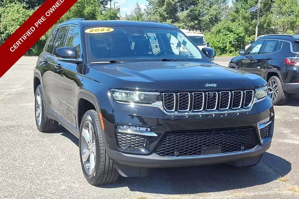 2022 Jeep Grand Cherokee Limited photo 1