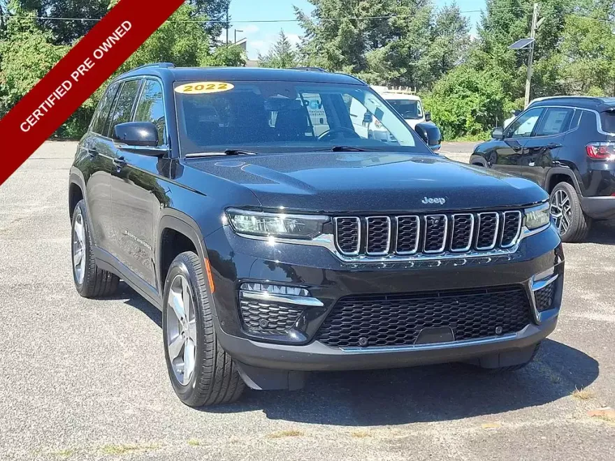 2022 Jeep Grand Cherokee Limited photo 1