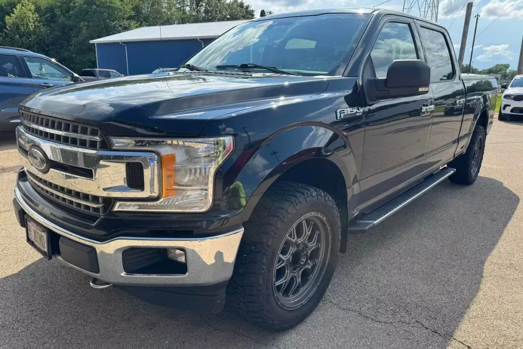 2019 Ford F-150 XLT photo 1