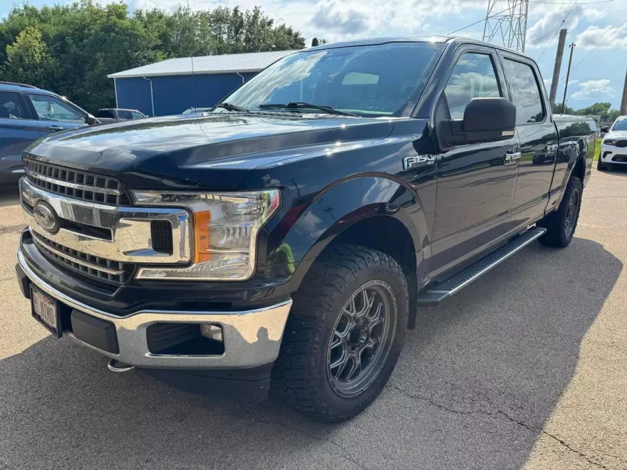 2019 Ford F-150 XLT photo 1