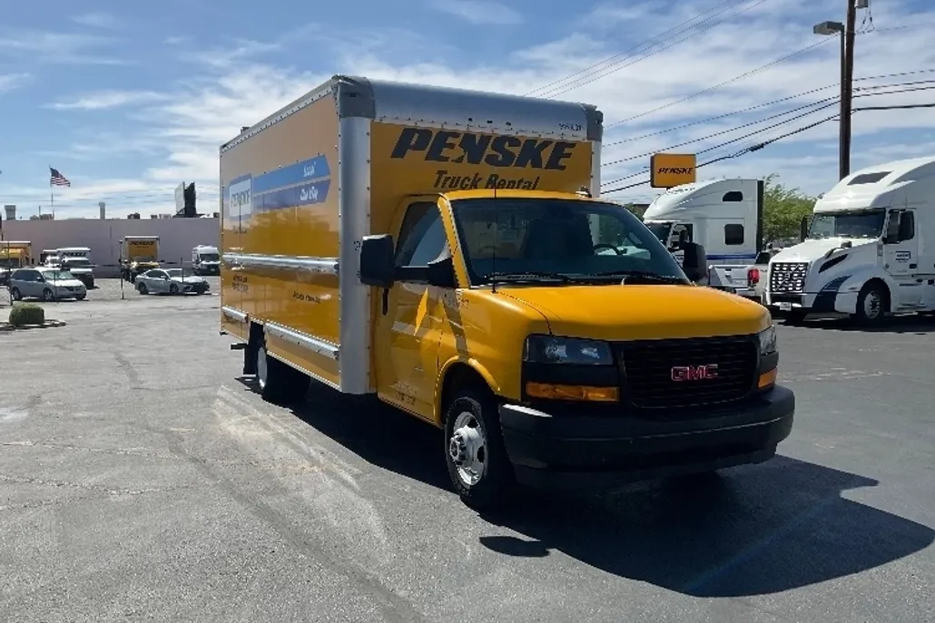 2021 Gmc Savana 3500 Cutaway photo 1