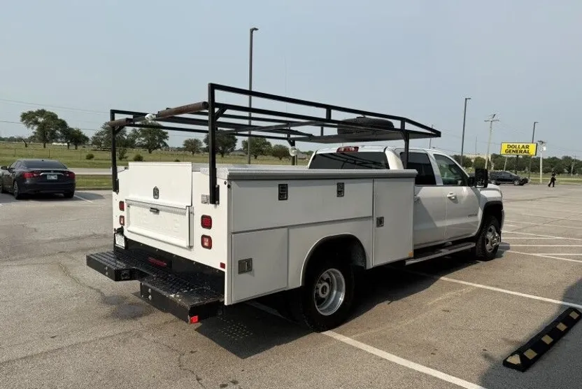 2015 Gmc Sierra SLE photo 1