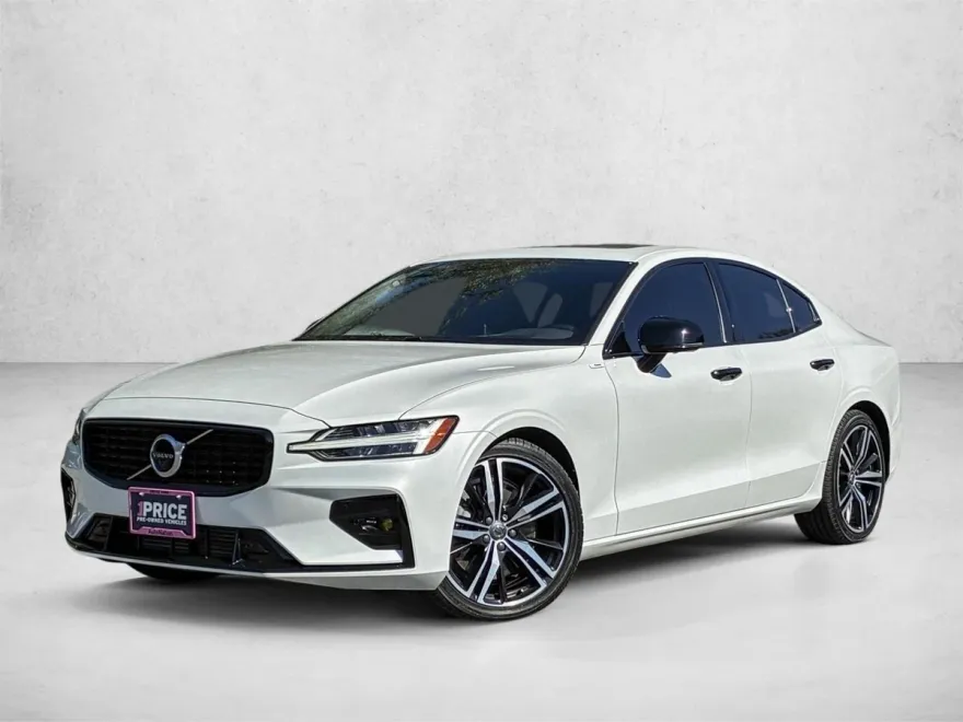 2021 Volvo S60 T6 R-Design photo 1