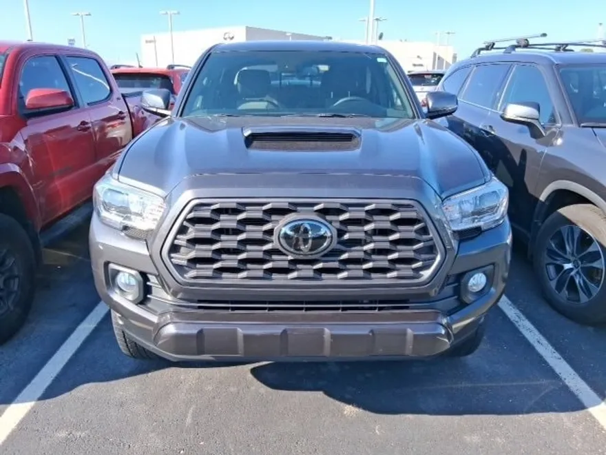 2022 Toyota Tacoma TRD Sport photo 1