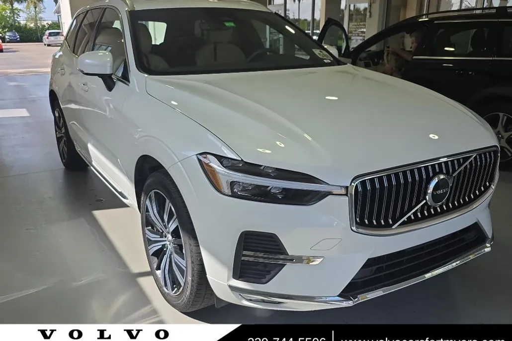 2022 Volvo XC60 Inscription photo 1