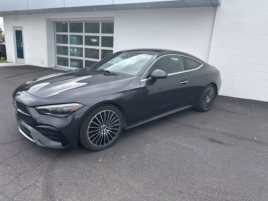 2024 Mercedes Benz CLE 300 4MATIC photo 1