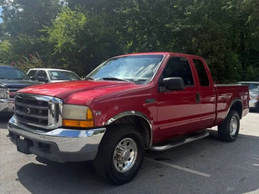 2001 Ford F-250 XLT photo 1