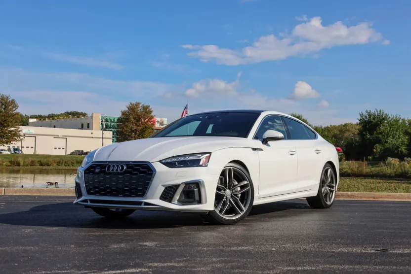 2023 Audi A5 S line Quattro Premium Plus photo 1