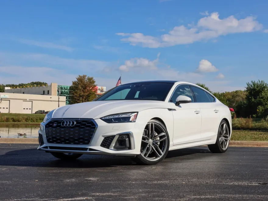 2023 Audi A5 S line Quattro Premium Plus photo 1