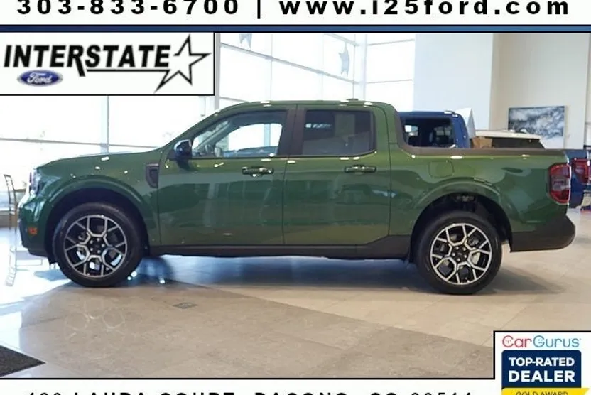 2025 Ford Maverick Lariat photo 1