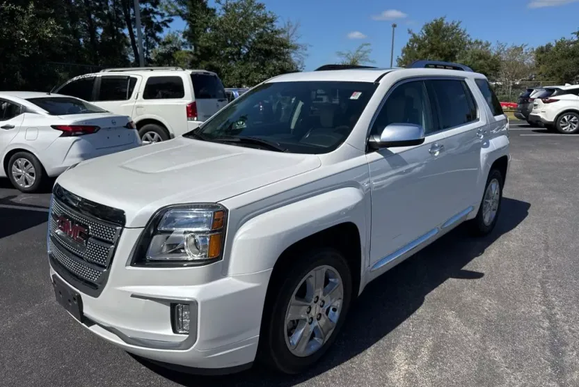 2017 Gmc Terrain Denali photo 1