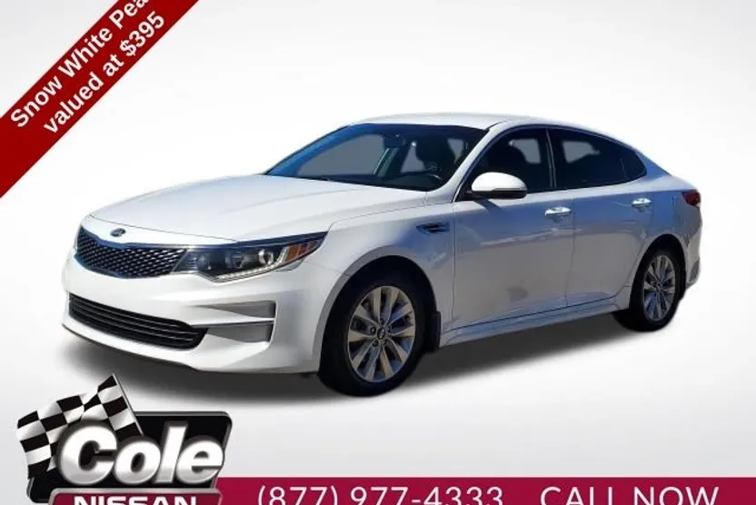 2018 Kia Optima EX photo 1