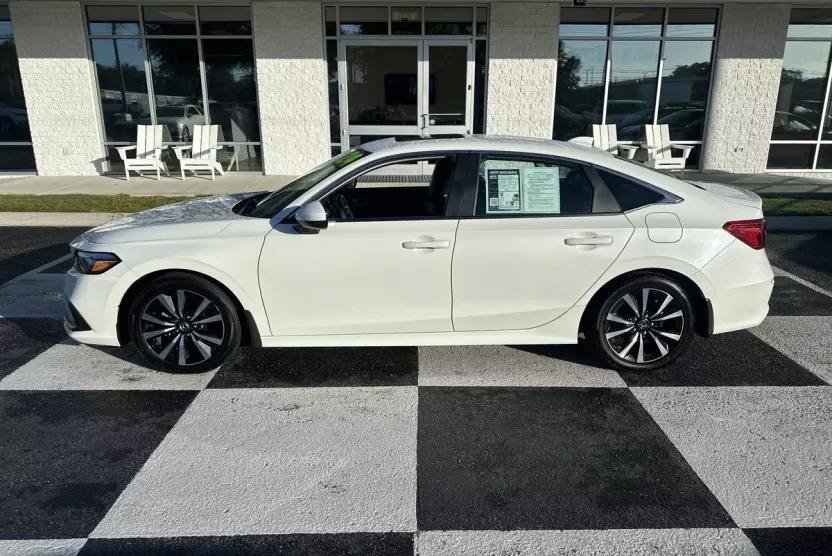 2024 Honda Civic EX photo 1