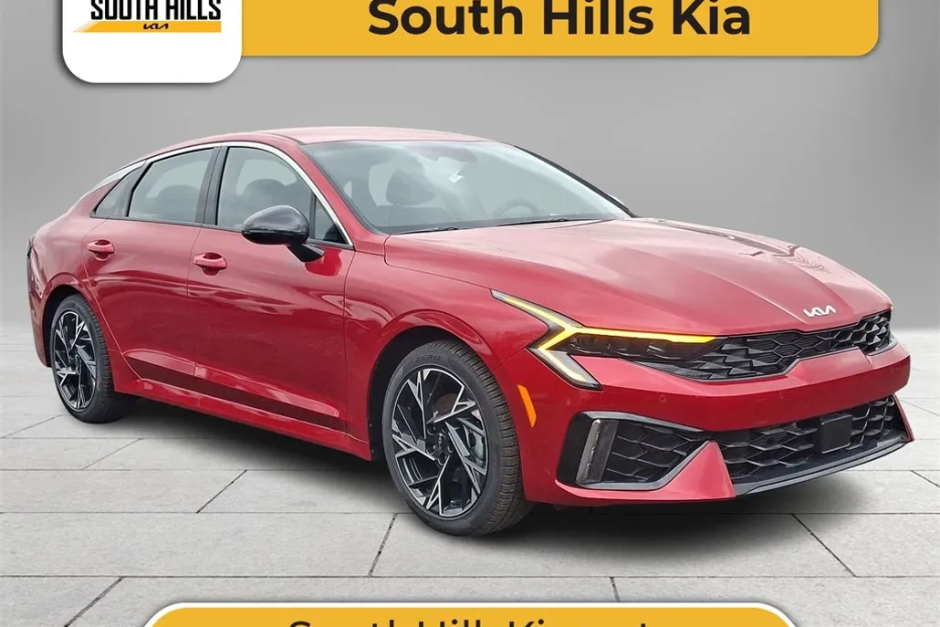 2025 Kia K5 GT-Line photo 1