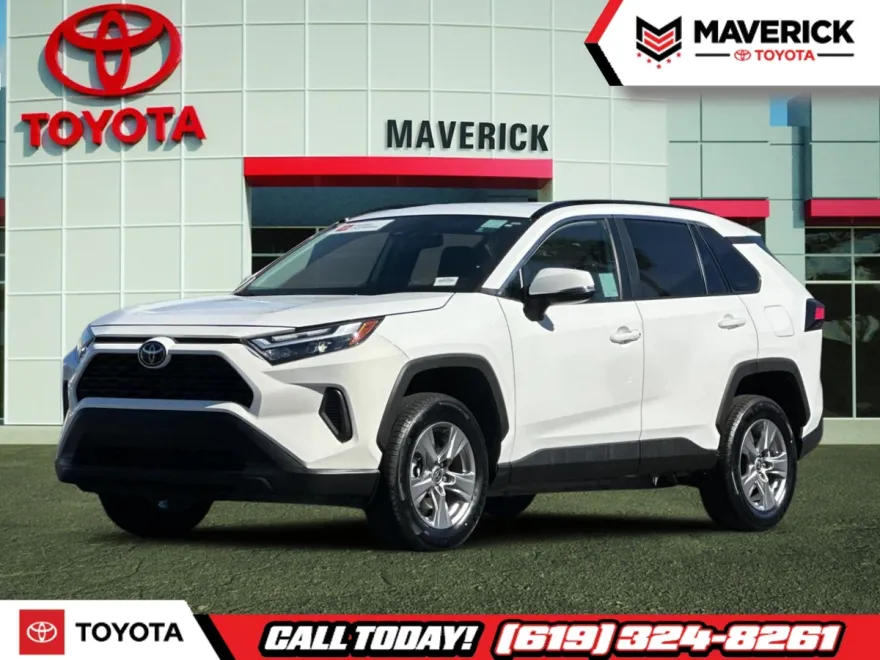 2024 Toyota RAV4 XLE photo 1