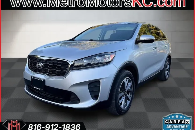 2020 Kia Sorento LX V6 photo 1