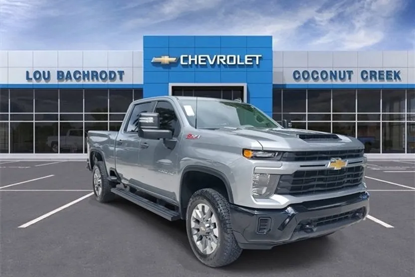 2024 Chevrolet Silverado 2500HD Custom photo 1