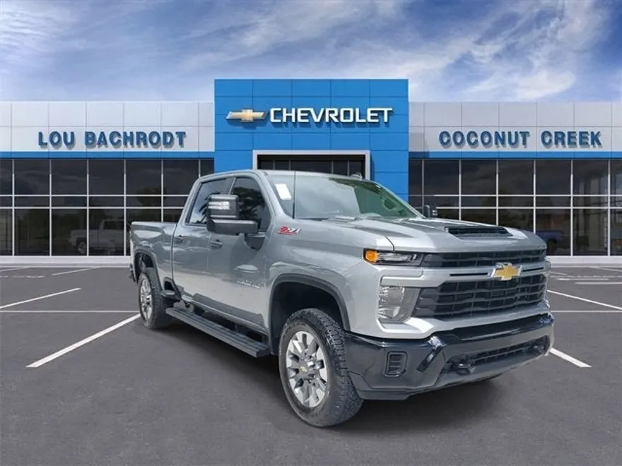 2024 Chevrolet Silverado 2500HD Custom photo 1
