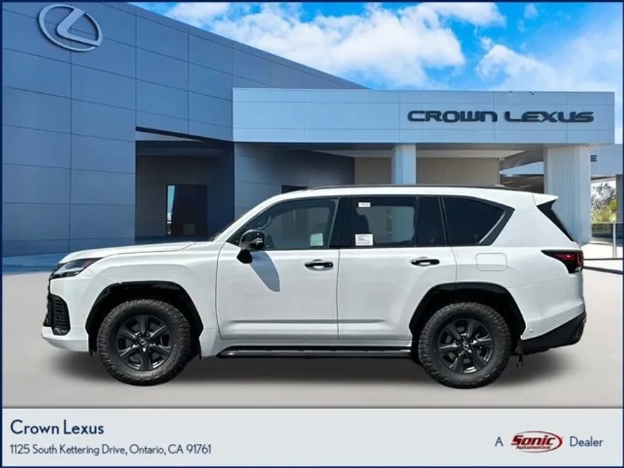 2025 Lexus LX photo 1