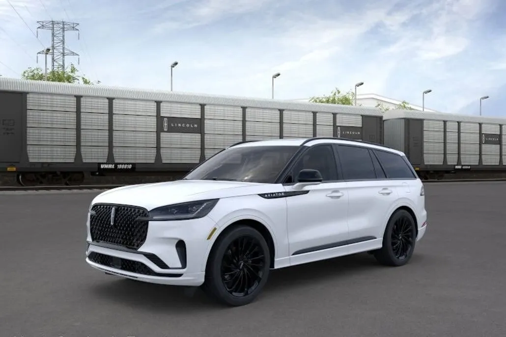 2025 Lincoln Aviator Reserve photo 1
