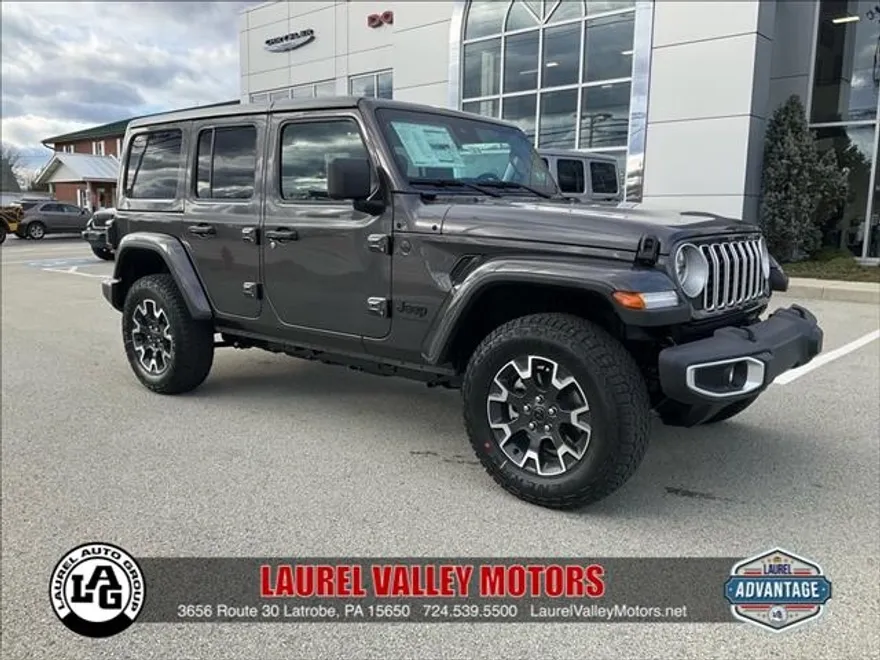 2025 Jeep Wrangler Sahara photo 1