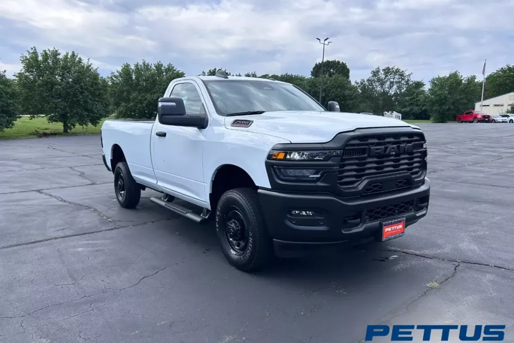 2025 Ram 2500 Tradesman photo 1