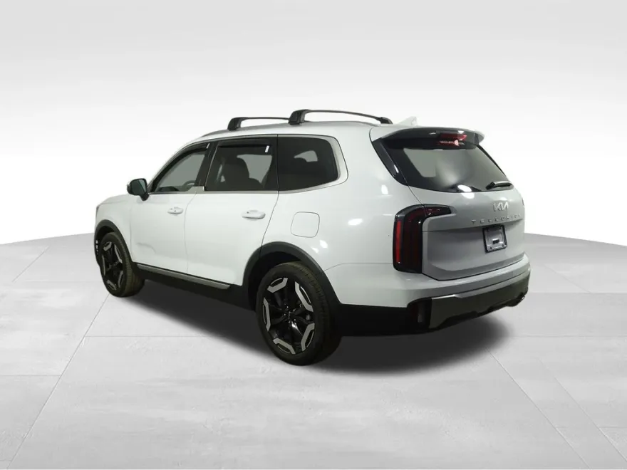 2024 Kia Telluride EX photo 1