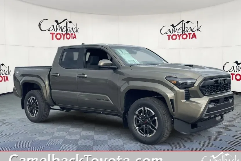 2025 Toyota Tacoma TRD Sport photo 1