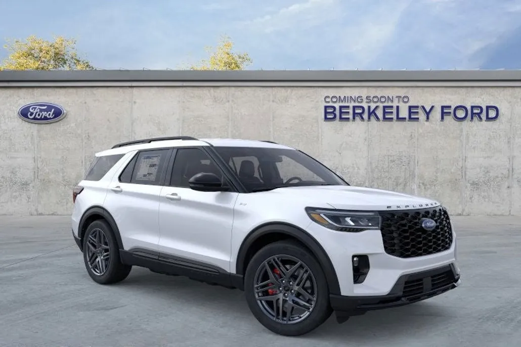 2025 Ford Explorer ST-Line photo 1