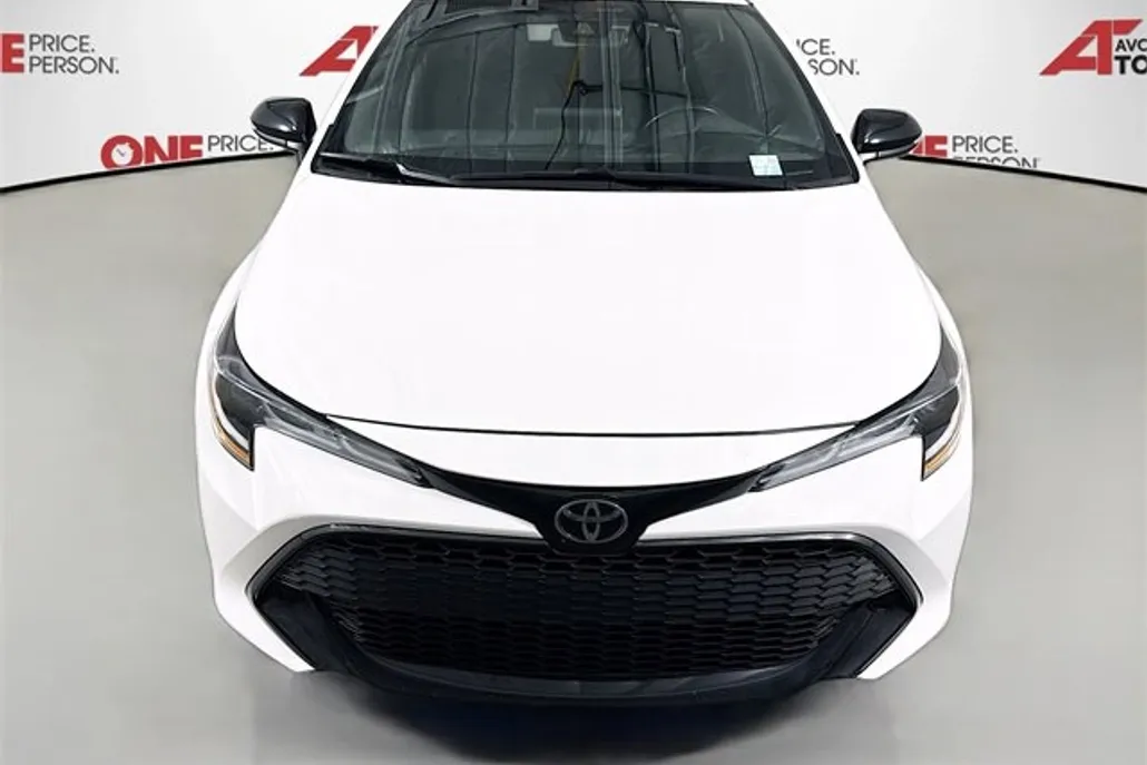 2022 Toyota Corolla SE photo 1