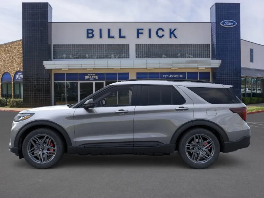 2025 Ford Explorer ST-Line photo 1
