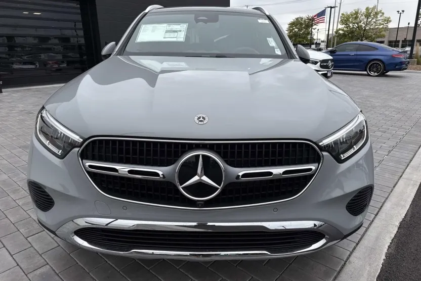 2026 Mercedes Benz GLC 300 4MATIC photo 1