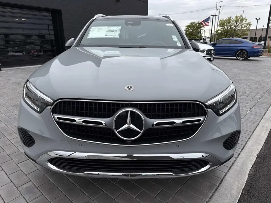 2026 Mercedes Benz GLC 300 4MATIC photo 1