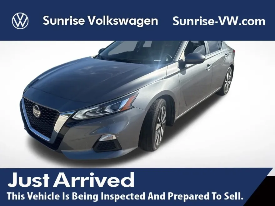 2022 Nissan Altima 2.5 SV photo 1
