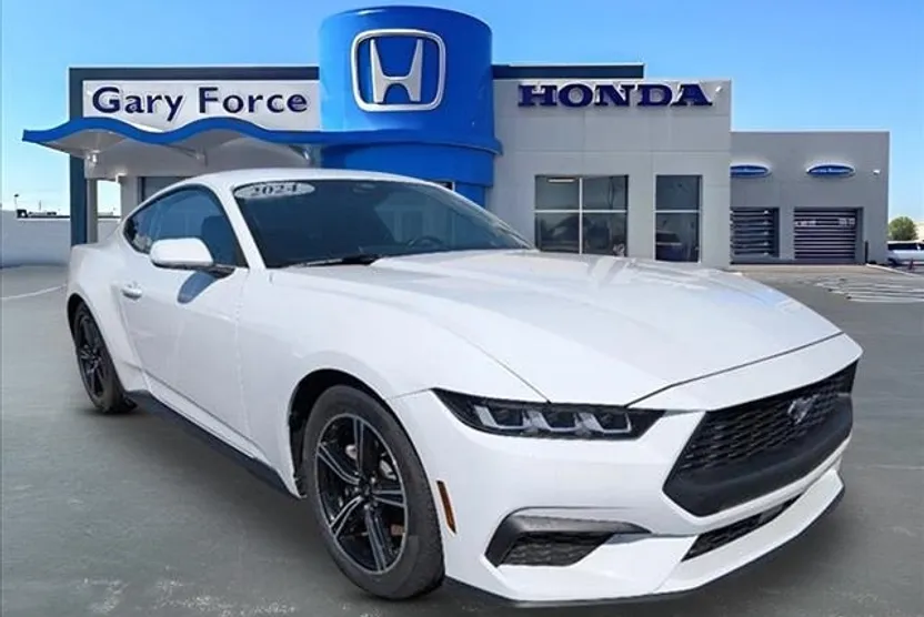 2024 Ford Mustang EcoBoost photo 1