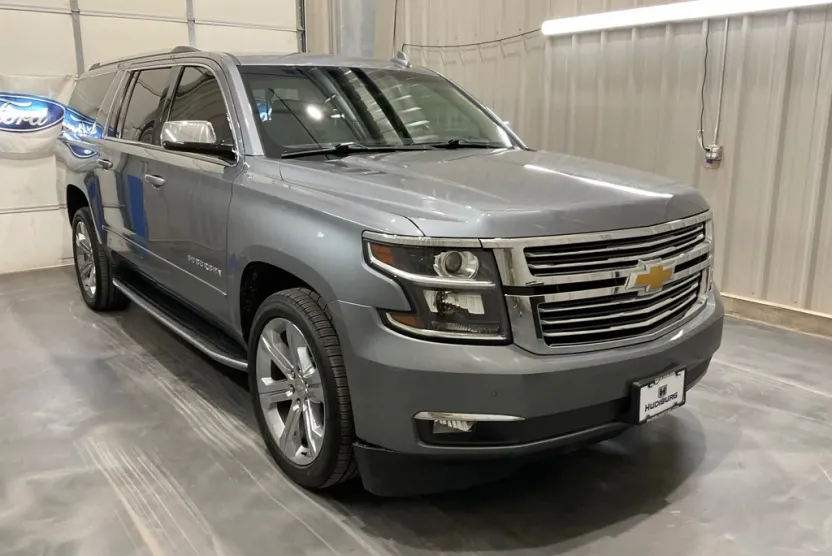 2020 Chevrolet Suburban Premier photo 1